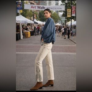 Anthropologie NWT Pilcro Slim Slouch Mid-Rise Straight-Leg Jean size 26.